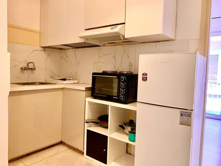 2 Bedroom Apartment 300 Meters Metro Aghios Loanis Athens Luaran gambar